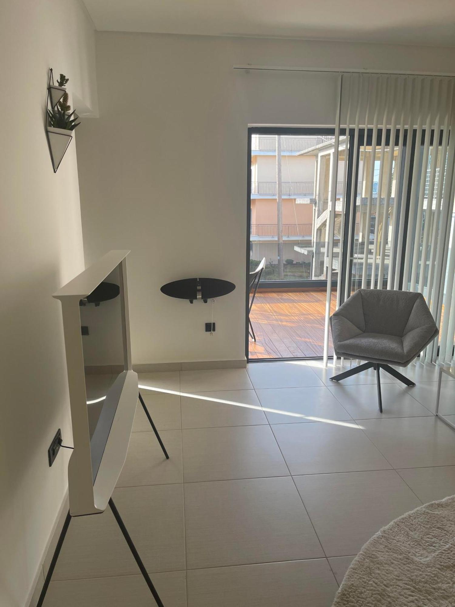 Omni House White Apartment Ioannina Exterior photo